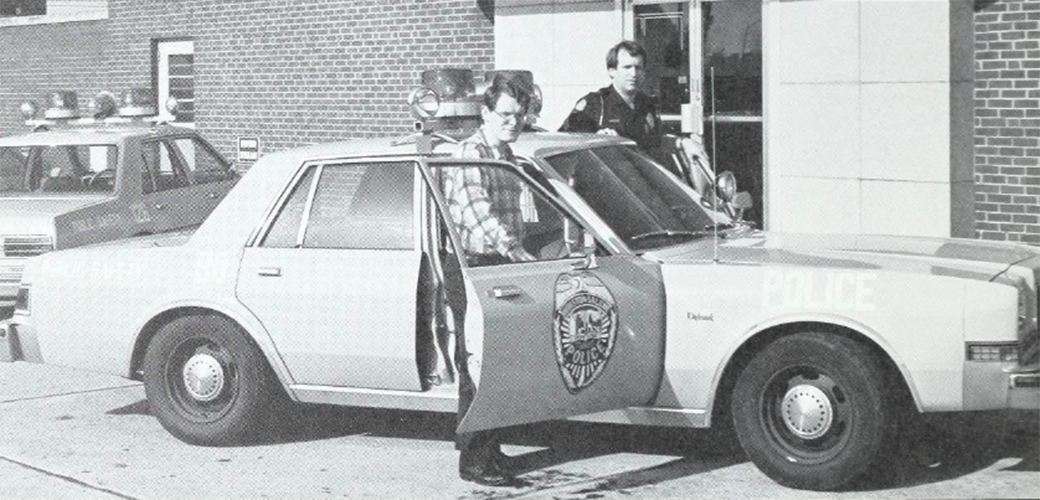Part of the clinic experience requires students to spend one shift with the Winston-Salem Police Department. In 1983, Bill Hamby Jr. (JD ’83) joined Sgt. Steve Newsome for a ride along.